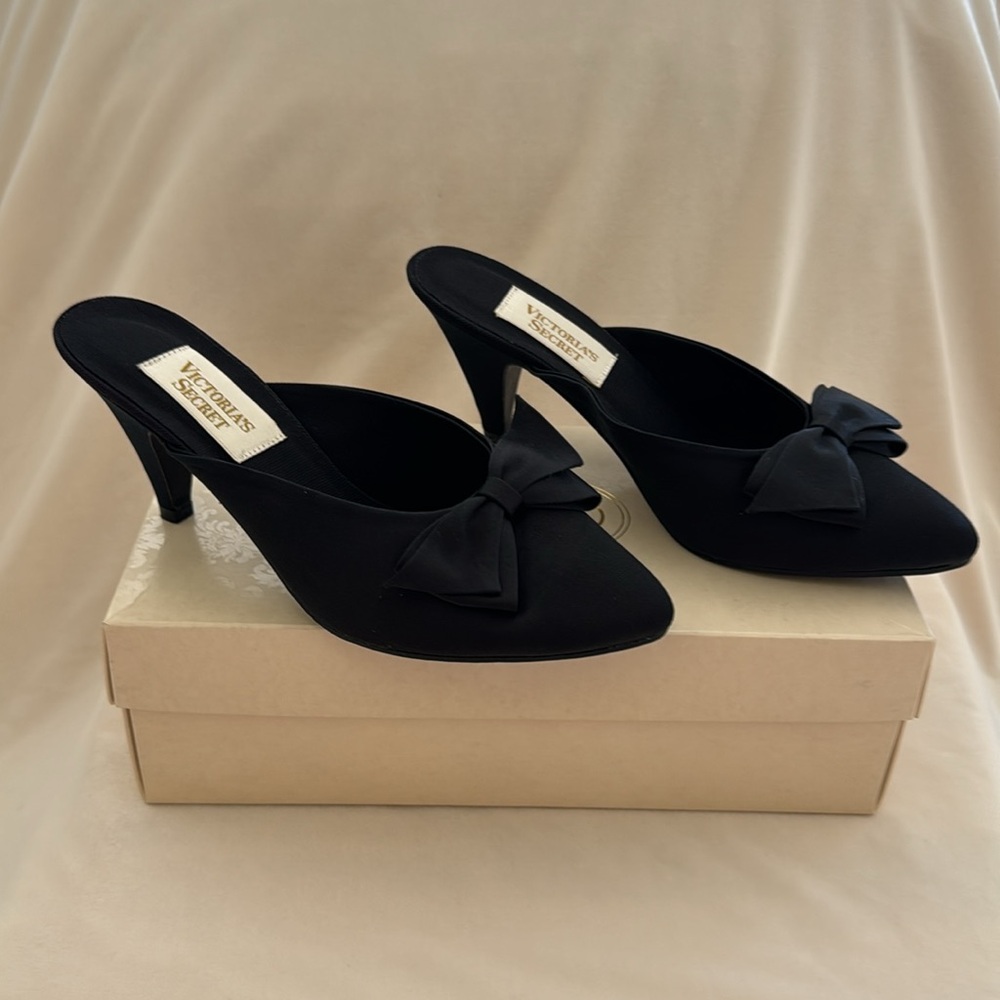 Victoria’s Secret Slippers
